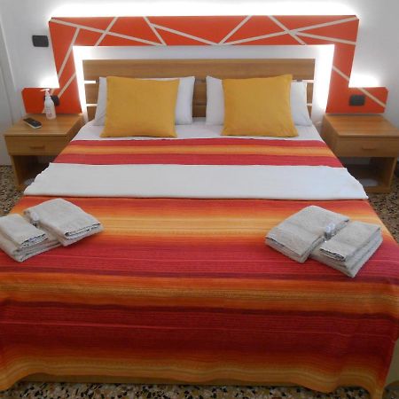 Le Rose Malpensa Bed & Breakfast Busto Arsizio Luaran gambar
