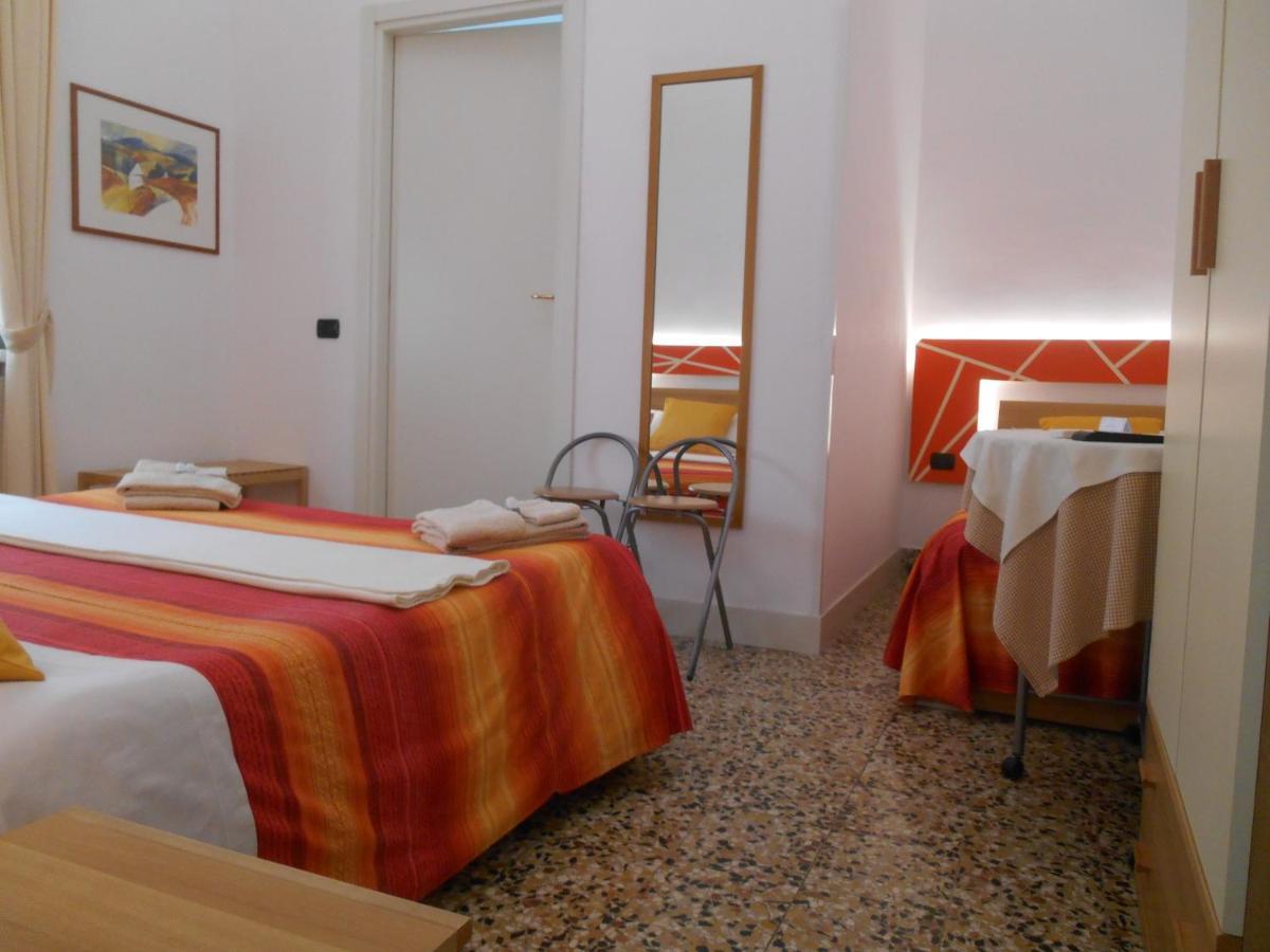 Le Rose Malpensa Bed & Breakfast Busto Arsizio Luaran gambar