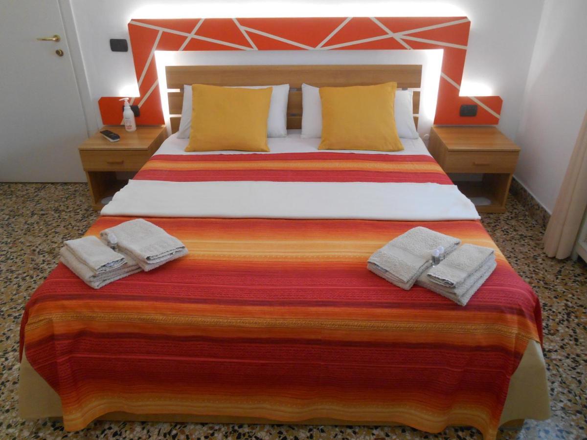 Le Rose Malpensa Bed & Breakfast Busto Arsizio Luaran gambar
