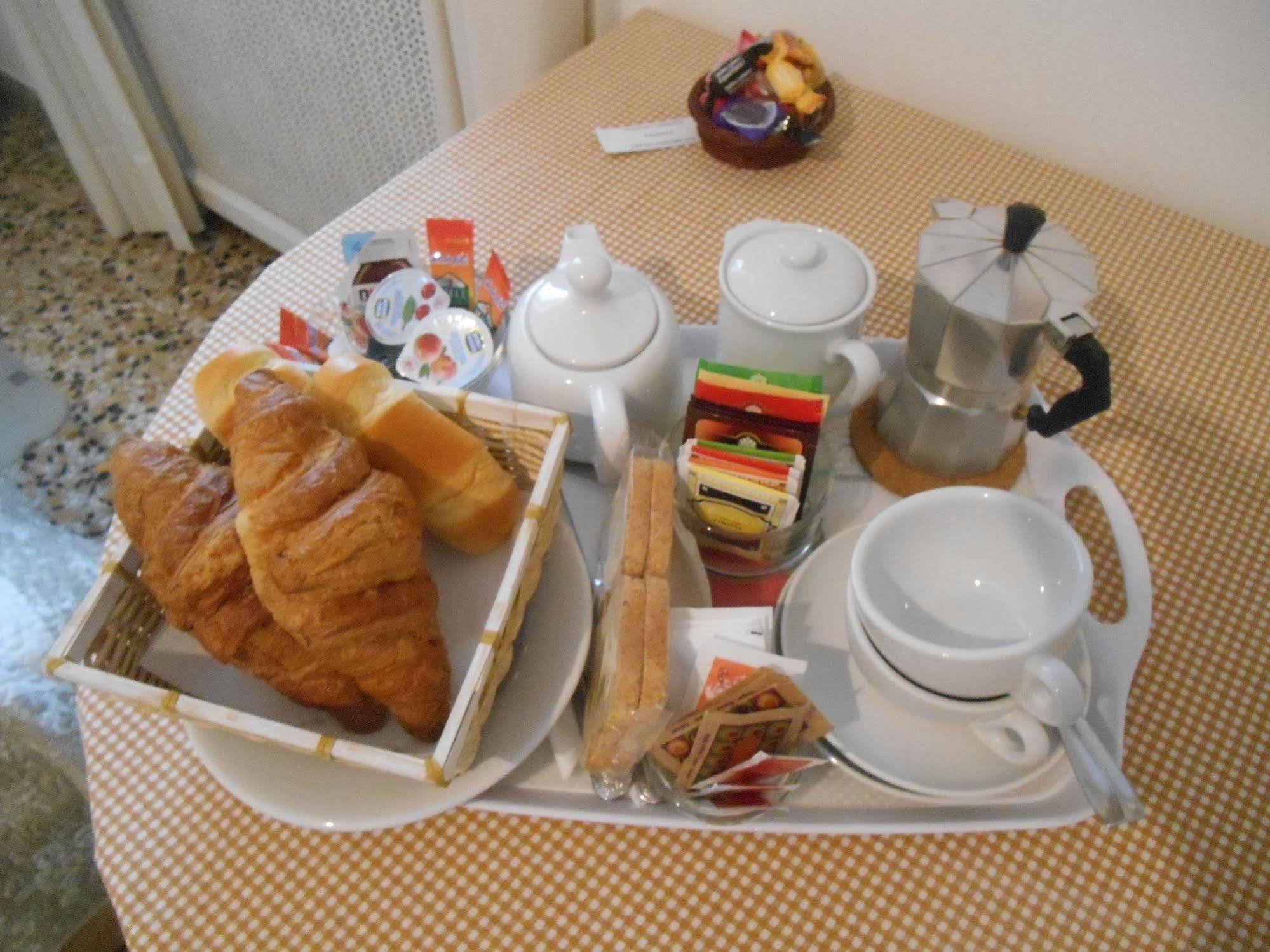 Le Rose Malpensa Bed & Breakfast Busto Arsizio Luaran gambar