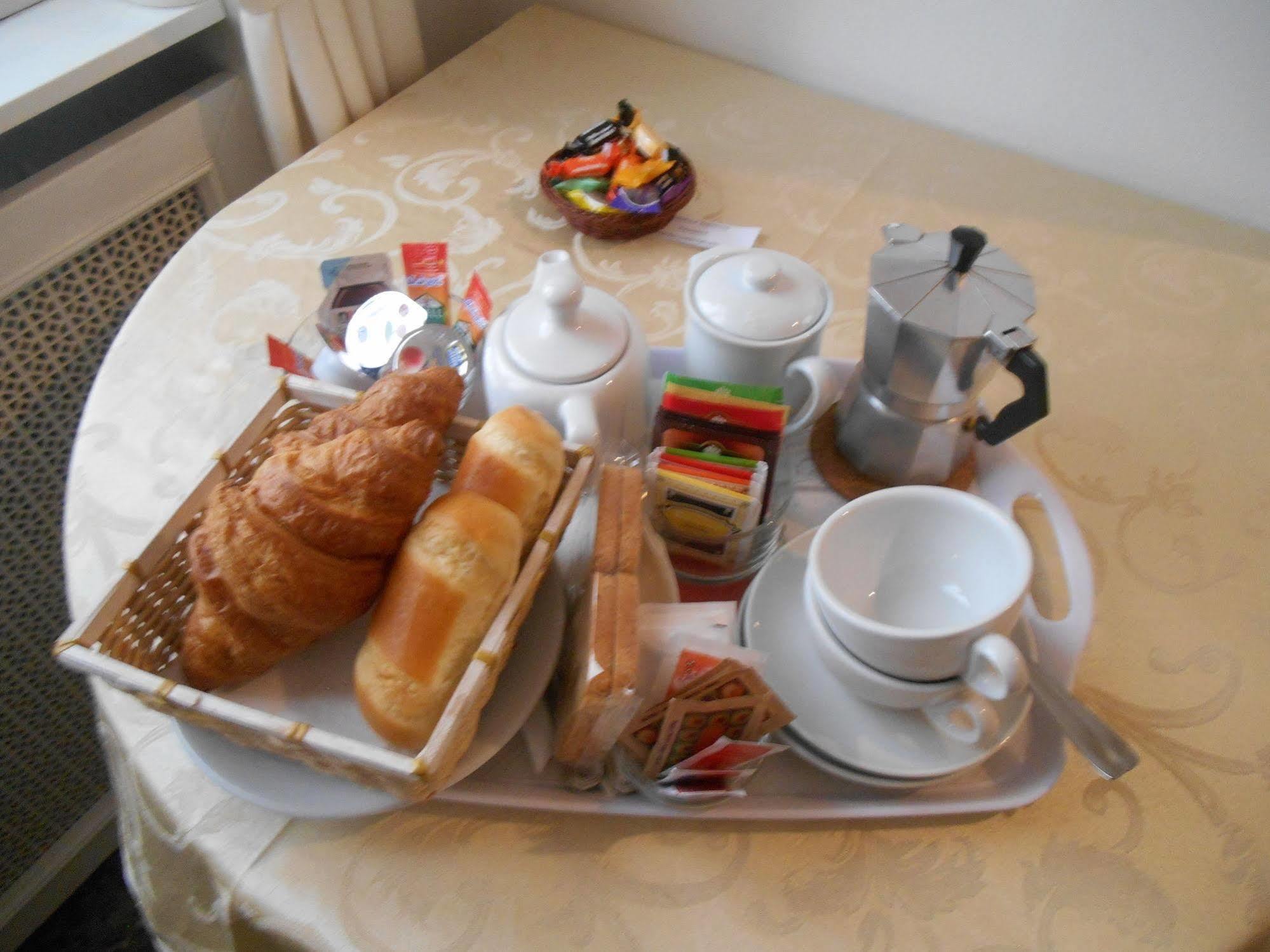 Le Rose Malpensa Bed & Breakfast Busto Arsizio Luaran gambar